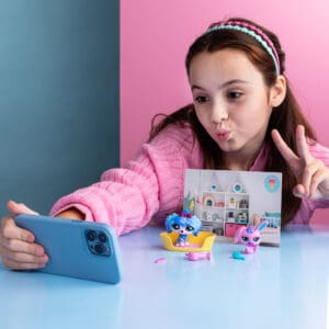 560-Littlest-Pet-Shop-LPS-Petfluencers-Salon-Lifestyle-web